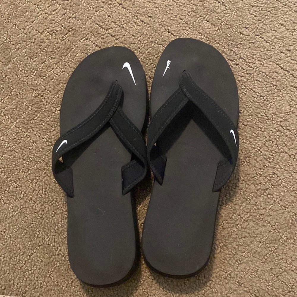 Nike Flip Flops